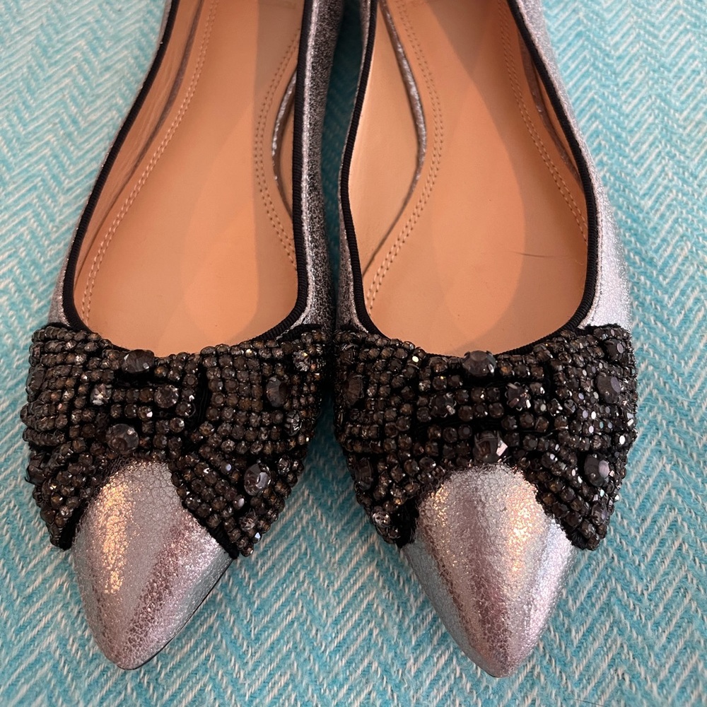 EUC Tory Burch Vanessa Bow Flats in size 8M